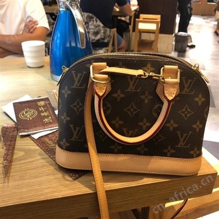 莫奈二手包包回收附近上门 奢侈品正规平台出售